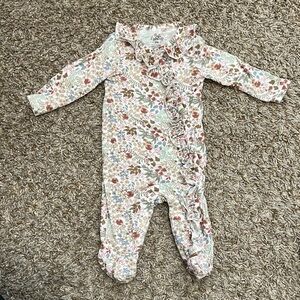 Baby Essentials Bamboo Floral Footies